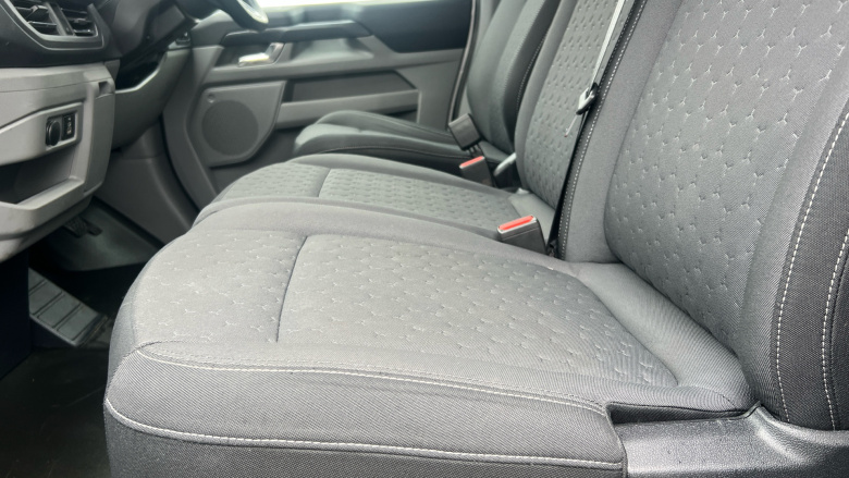 Ford Transit Custom 300 L1 Diesel Fwd 2.0 EcoBlue 136ps H1 Van Limited Auto